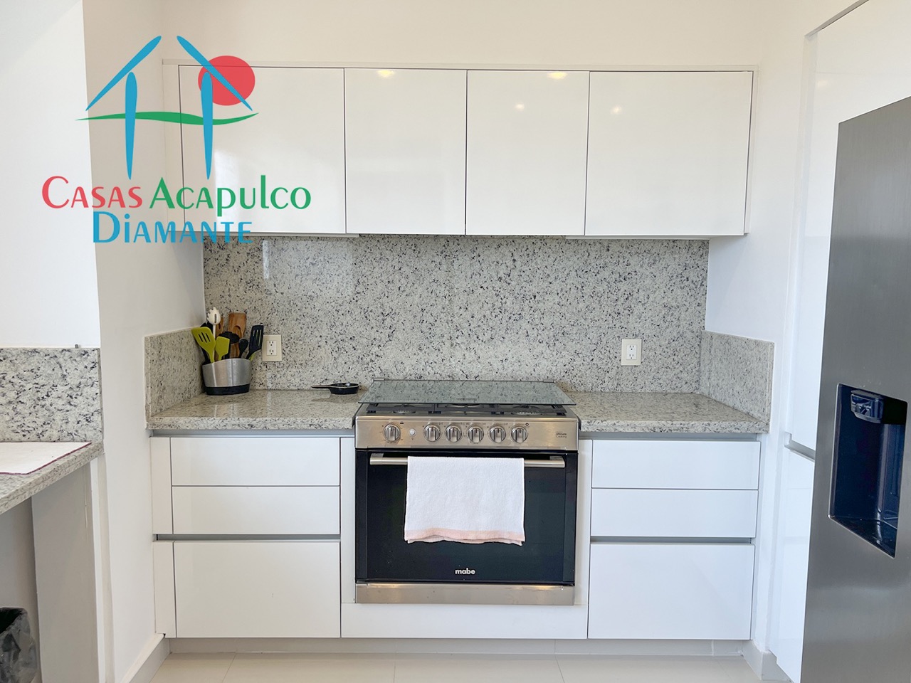 Playamar Tres Cantos T6 401 - Cocina 2